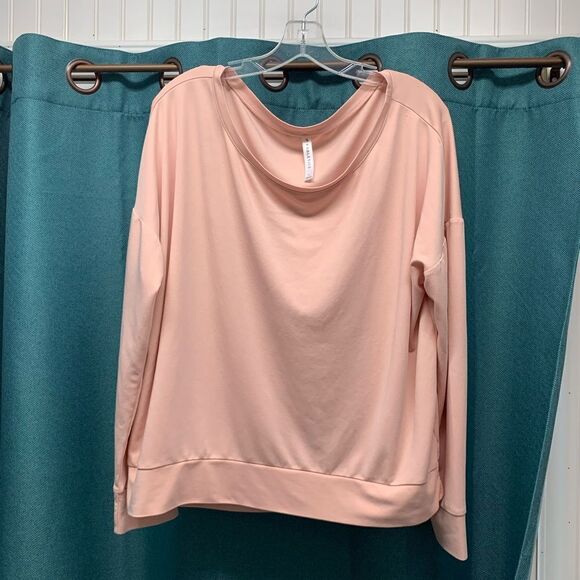 Fabletics Long Sleeve Round Neck Top in Soft Pink Size Large - Picture 3 of 6